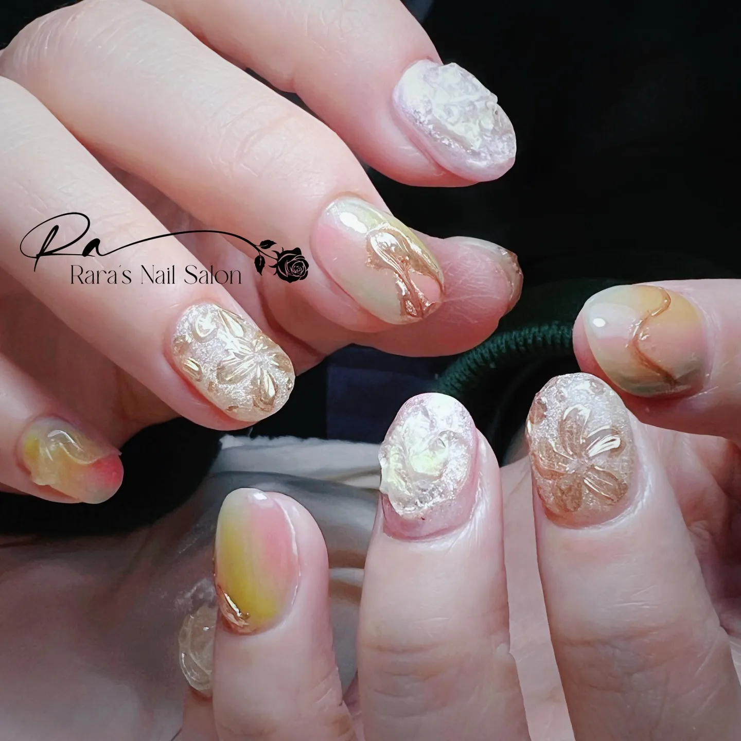 春が訪れる季節、指先も春色で彩ってみませんか?私たちのサロン...